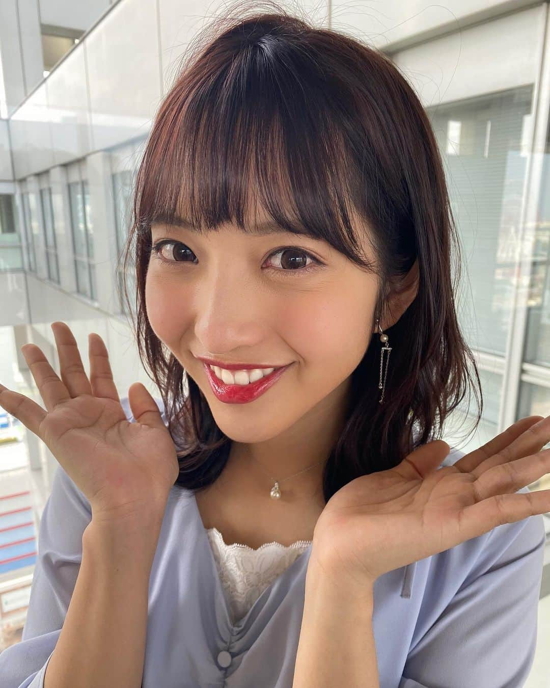 藤本万梨乃さんのインスタグラム写真 - (藤本万梨乃Instagram)「* イヤリングをアピールしたい人。 #バイキングmore ありがとうございました😊」3月16日 18時44分 - marino.fujimoto1030