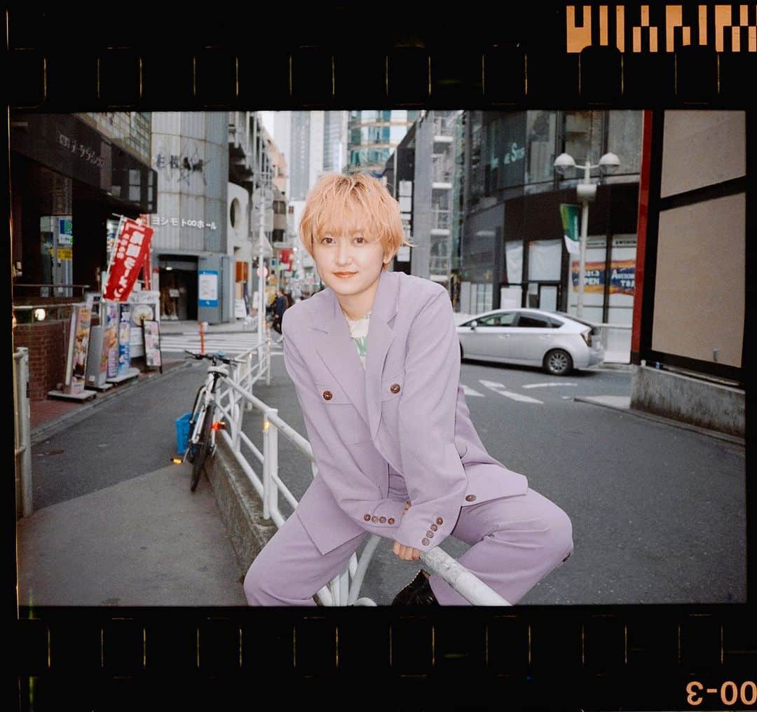 サーヤのインスタグラム：「今日も渋谷と。vol.10 interview載ってます」