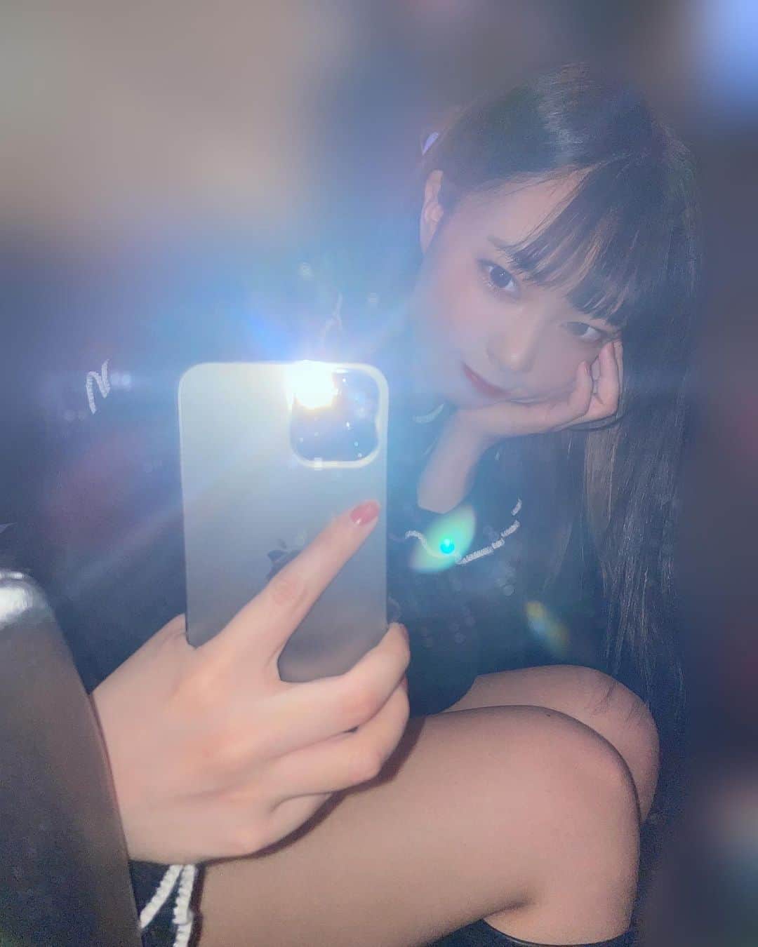 山田寿々のインスタグラム：「アイコンかえたたたたたた どーですか🥺🖤🖤」