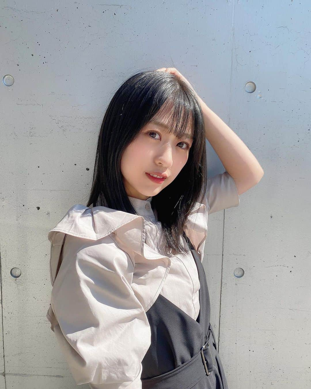 篠崎彩奈さんのインスタグラム写真 - (篠崎彩奈Instagram)「. もう春の陽気ですね🌼 例年より花粉が舞ってるのは辛いですが 暖かくなるの嬉しい☺︎  春服が一番好きだからわくわくです♡  #春 #春コーデ」3月16日 20時58分 - ayana.s_official