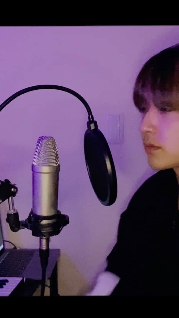 HIROTOのインスタグラム：「#ivvy #hiroto #sing #song  #cover #jpn #artist #me #l4l #팔로우 #instagram #instagood #instasize」