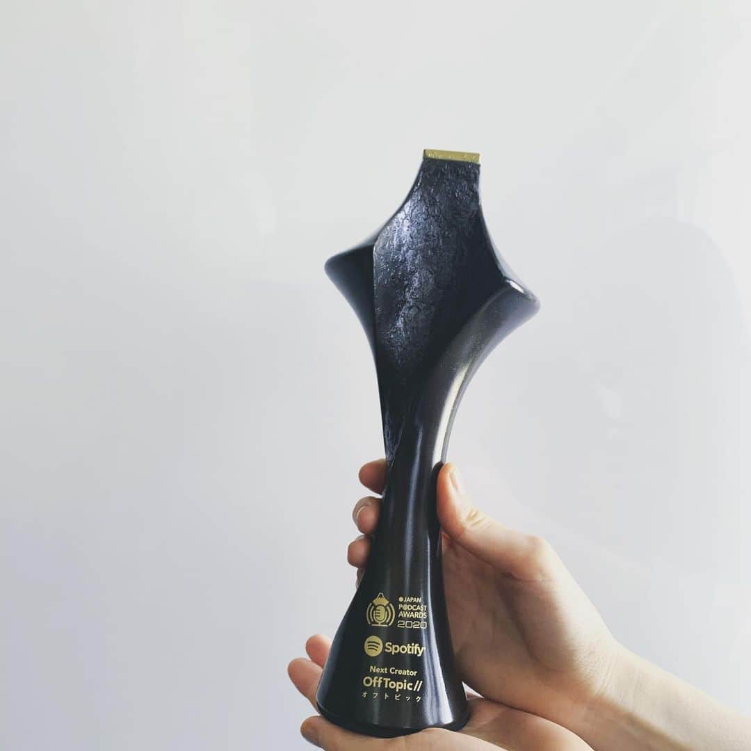 草野美木のインスタグラム：「2年前に始めたポッドキャストがSpotify Next Creatorに選んでいただきました😭🏆嬉しい〜これからも頑張ります The podcast that started two years ago was chosen as Spotify Next Creator !💚」