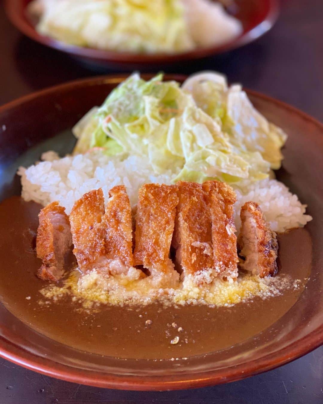 阪本智子さんのインスタグラム写真 - (阪本智子Instagram)「🍛♡ 少し前の写真✨ #珊瑚礁 のカレー美味しかったなぁ💕 ・ まだ碧くんの髪の毛が薄い😂 この頃からすでに食に興味津々でした🤤💙 いつかママがとびきり美味しい カレーを作ってあげよう🍛♬ ＊ #shichirigahama #kamakura #boybaby #boymama #七里ヶ浜 #鎌倉グルメ #子連れランチ #海のある生活 #男の子ベビー #男の子ママ #阪本智子」3月17日 8時45分 - tomoko_sakamoto423