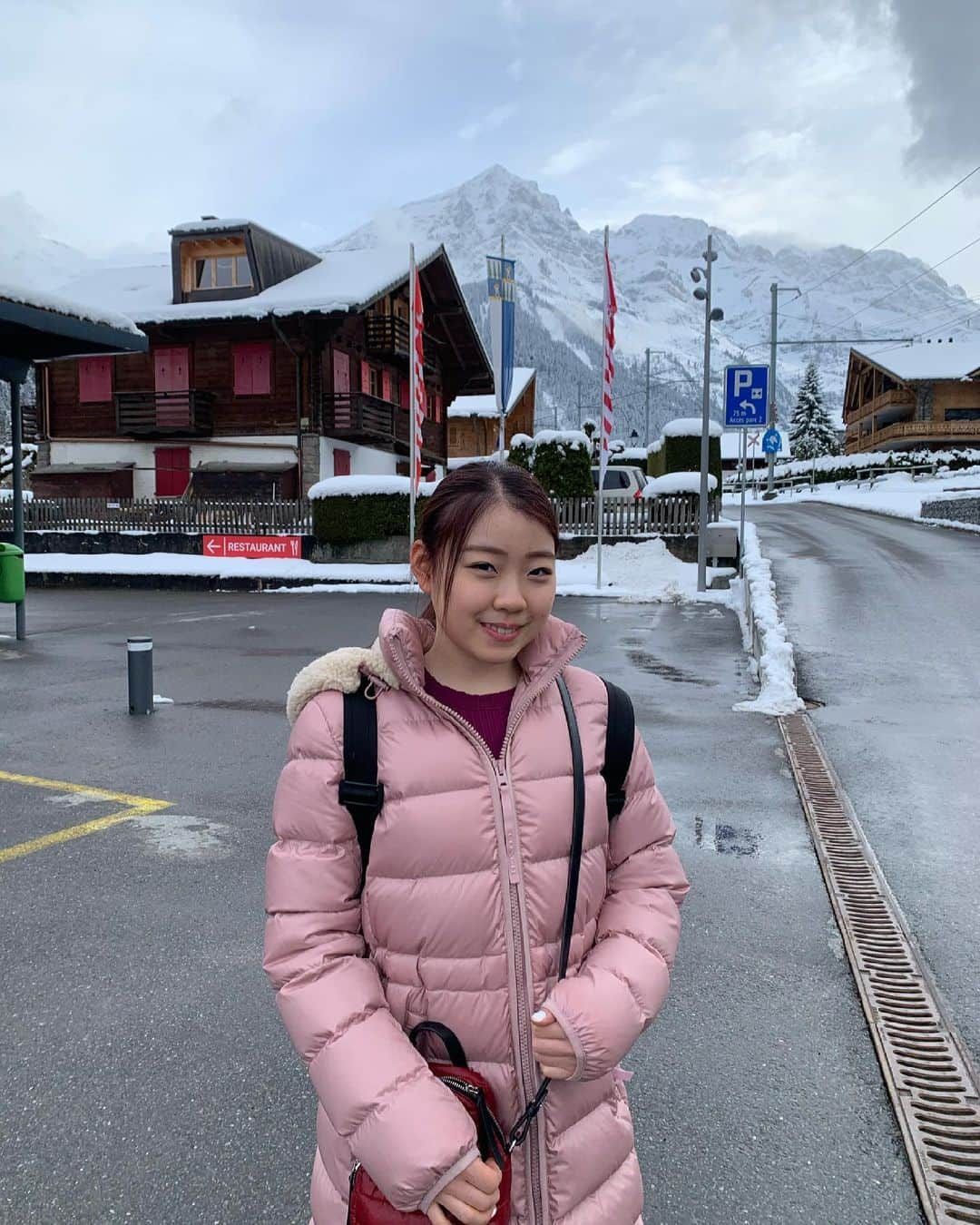 紀平梨花さんのインスタグラム写真 - (紀平梨花Instagram)「☃️☃️❄️❄️ #champery」3月17日 2時05分 - rikaskate0721