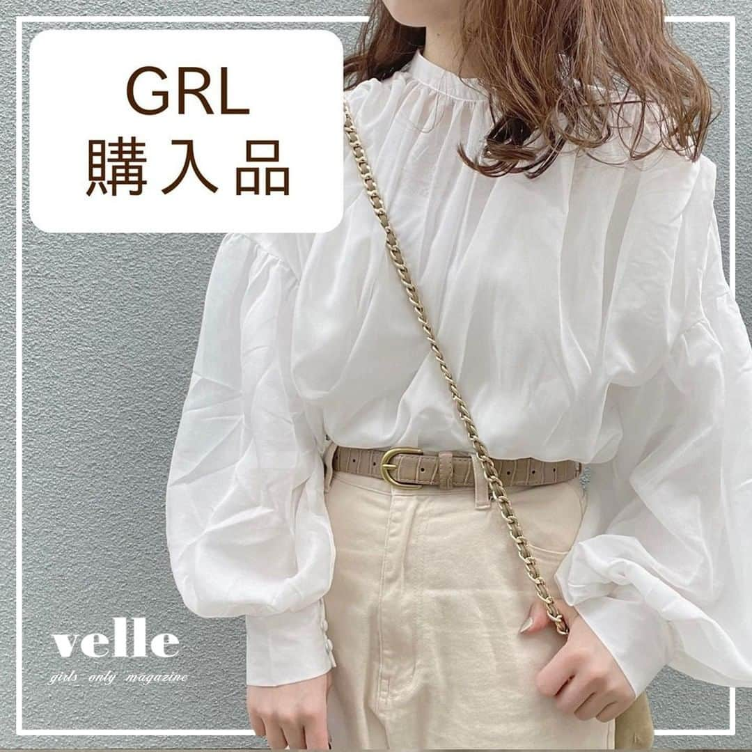 R i R y (リリー)さんのインスタグラム写真 - (R i R y (リリー)Instagram)「『GRL購入品🤍』　　  GRLの新作の春服を紹介♩ 春コーデに参考にしてみてください🌸  Photo by﻿ @yuzutarosu9876 ✴︎---------------✴︎---------------✴︎﻿ ﻿ 📸﻿掲載する写真を募集中📸﻿ カワイイ写真が撮れたら、@velle.jp をタグ付けするか、ハッシュタグ #velle_jp をつけて投稿してみてね♪﻿ ﻿ velle編集部と一緒にカワイイで溢れるvelleを創っていこう😚🤍  ✴︎---------------✴︎---------------✴︎﻿ #春コーデ #ブラウスコーデ #フリルネックラッフルブラウス #スクエアレザーショルダーバッグ #リボンベルト付きベーシックトレンチコート #ギャザーシアーブラウス #grl #グレイル #grl購入品」3月17日 18時00分 - velle.jp