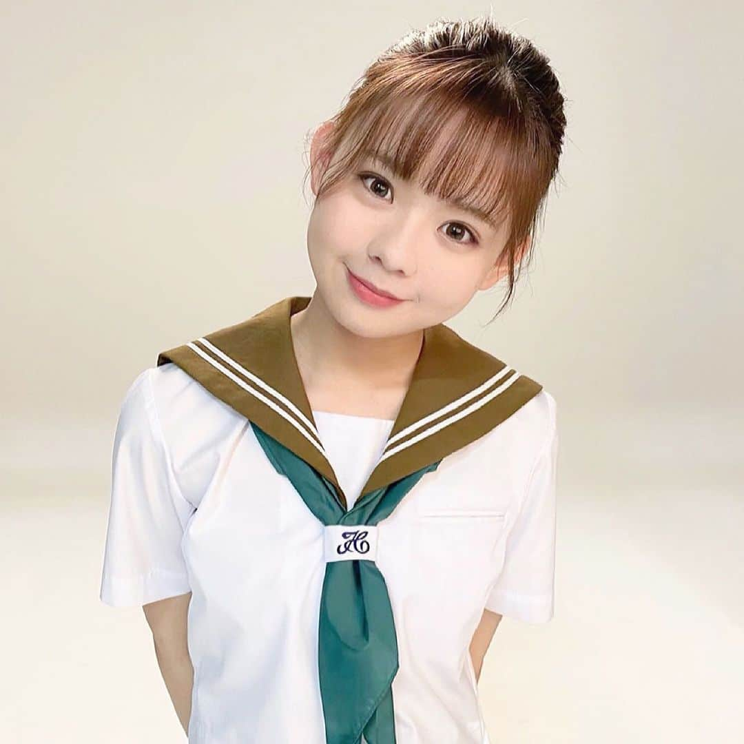 宮里莉羅さんのインスタグラム写真 - (宮里莉羅Instagram)「舞台「マジムリ学園 雷」毎日稽古してます( ◜︎◡︎◝︎ ) ヴィジュアル撮影の時の嵐ヶ丘学園の制服！！ 果たして本番の時もこの制服なのかな。。 お楽しみに( ˙꒳​˙ )  #マジムリ学園#制服#制服コーデ#アイドル#宮里莉羅」3月17日 18時02分 - ranrin0403