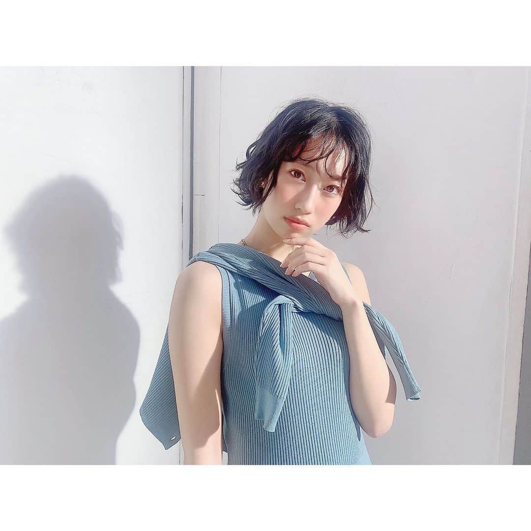 のインスタグラム：「私の心はここにある！前田こころですʚ♡ɞ ・ 本日「SCawaii!」さん5月号発売日です‪‪❤︎‬ ・ "春のあざと可愛いトレンドメイク"の企画に登場させていただいています🌷 ・ 撮影とっても楽しかったです☺️🤍 ありがとうございました！！ ・ ハロー！プロジェクトのメンバーがたくさん登場していますっ ぜひGETして下さい︎︎☺︎ ・ ・ #SCawii! さん #BEYOOOOONDS #前田こころ」