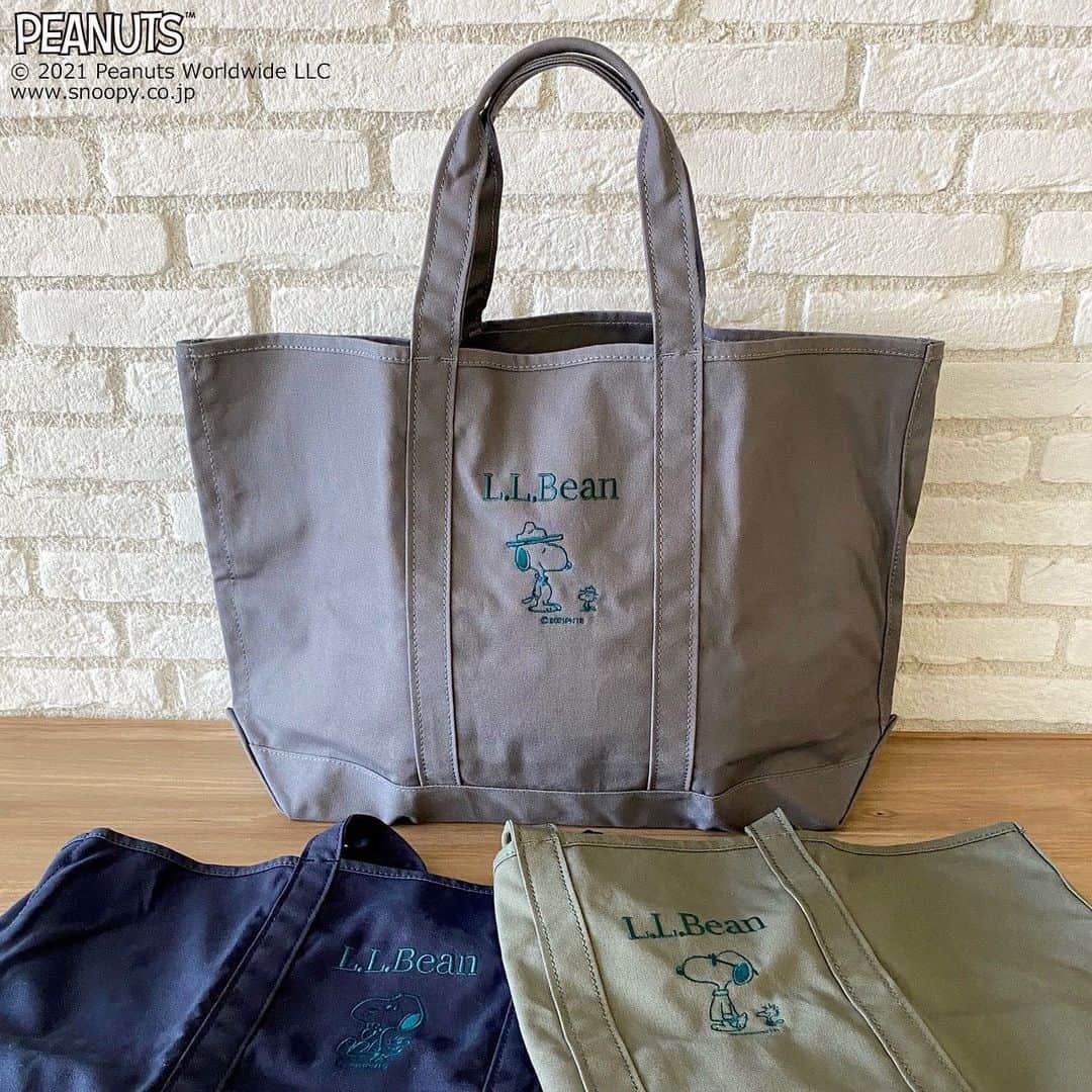 のインスタグラム：「PLAZA・MINiPLAオリジナルアイテム💓「L.L.Bean」グローサリー・トートバッグのPEANUTSデザインです🌈❤薄手のキャンバス地で折りたたみ可能◎。  持ち手も長めで肩掛けできるので、毎日のお買い物や荷物が増えたときのサブバッグなど、様々なシーンで活躍しそう🌟  PEANUTS L.L.Bean グローサリー・トート 全3種類 各¥5,280(税込)  #PEANUTS #SNOOPY #スヌーピー #LLBEAN #エルエルビーン #トートバッグ #バッグ #グローサリートート #サブバッグ #ショッピングバッグ #PLAZA #プラザ #MINiPLA #MINIPLA #ミニプラ @plazastyle  @snoopygrams」