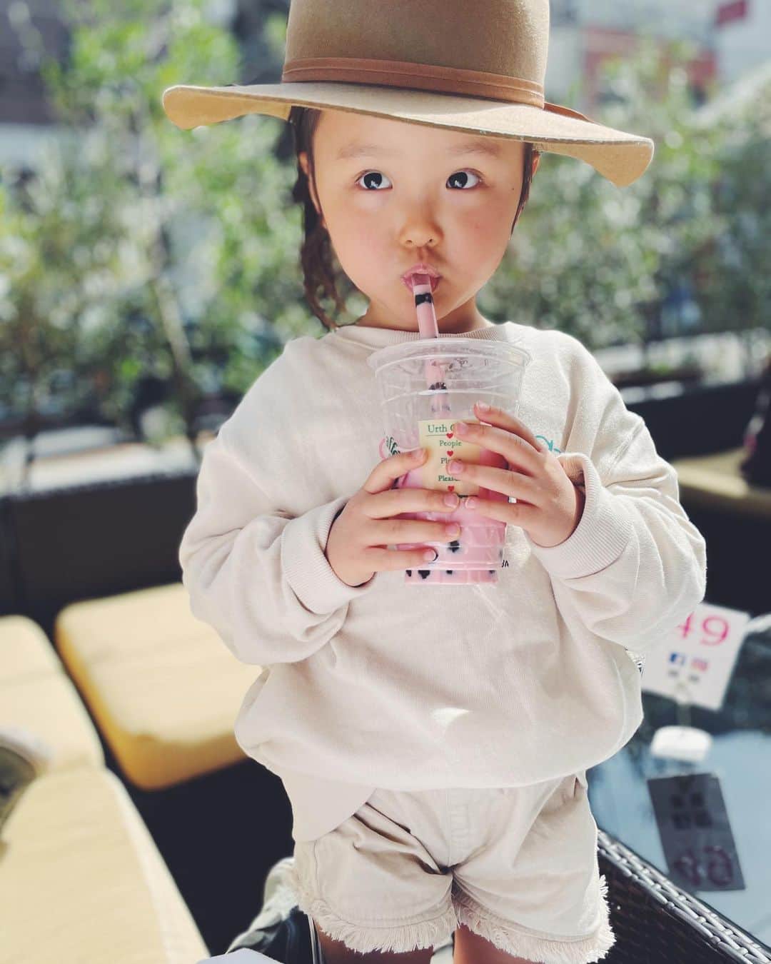 のインスタグラム：「すっかり春だね🌸  気がつけば今週で年中さんも終わりで。来月から年長さん。 あっという間すぎだぁぁぁ。  #timeflies 🌸🏝🍁☃️」
