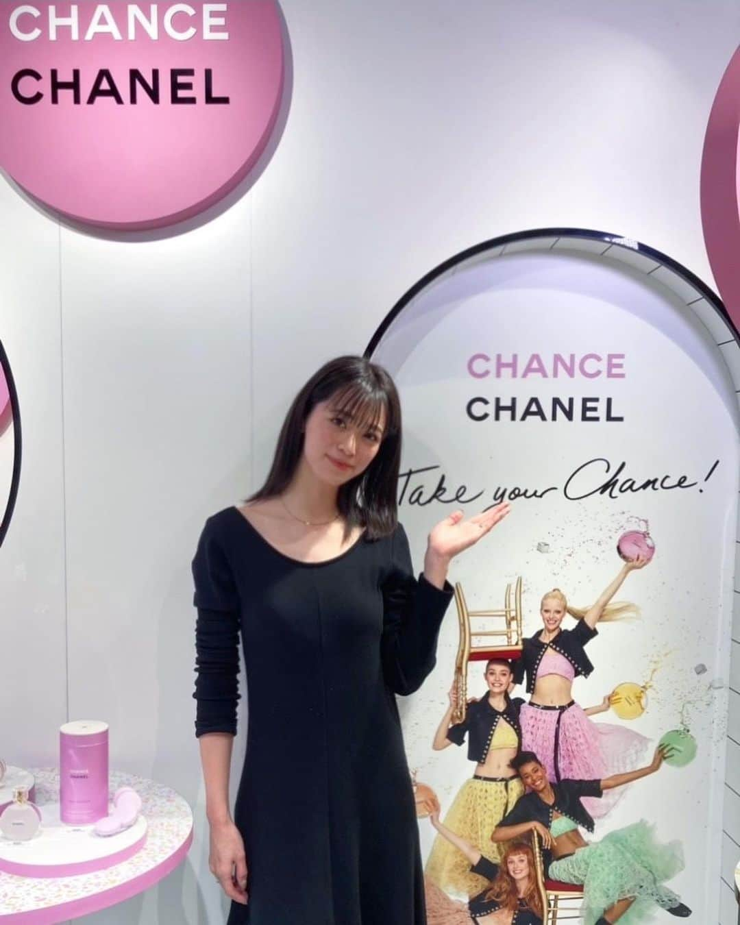 坂田梨香子さんのインスタグラム写真 - (坂田梨香子Instagram)「CHANELのCHANCE  2021 特別イベントが本日から開催されているのでお店に遊びに行ってきました🤍  『幸運のバスルーム』というテーマの可愛い空間の中でCHANCEのヘア&ボディケアアイテムが楽しめました🛁💗💛🧡💚  　これから全国でイベントが展開されるそうです🎈 　チェックしてみてね🌸  #CHANEL #チャンスオータンドゥル #PR」3月17日 19時14分 - rikakosakata_official