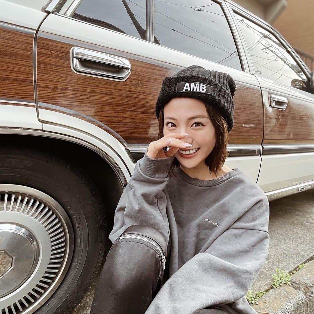 志田友美（ゆうみん）さんのインスタグラム写真 - (志田友美（ゆうみん）Instagram)「𝑺𝒖𝒏𝒏𝒚 𝒅𝒂𝒚𝒔☀️ ㅤㅤㅤㅤㅤㅤㅤㅤㅤㅤㅤㅤㅤ 花粉の薬効かなくて強烈なやつ処方してもろた🥲 花粉には勝てん😒💭 鼻の中と周りにワセリン塗るといいよ🤫笑。 ㅤㅤㅤㅤㅤㅤㅤㅤㅤㅤㅤㅤㅤ この前 @clair_artmake で眉のアートメイクしてきました♡ 友美痛みに弱いのね、😢w麻酔長めにしてもらったら全然痛くない！もはや寝てた🙂🌿 黄金比率も測ってくれて、形も色味も何回も調整してもらっていい眉になりました🌼 ㅤㅤㅤㅤㅤㅤㅤㅤㅤㅤㅤㅤㅤ #CLAIRアートメイク#クレルアートメイク#アートメイク#眉アートメイク」3月17日 20時00分 - yuumi_shida