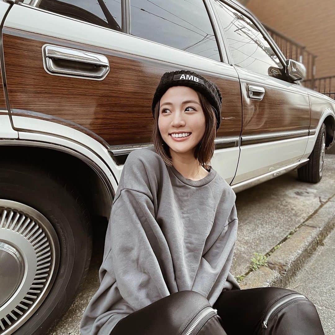 志田友美（ゆうみん）のインスタグラム：「𝑺𝒖𝒏𝒏𝒚 𝒅𝒂𝒚𝒔☀️ ㅤㅤㅤㅤㅤㅤㅤㅤㅤㅤㅤㅤㅤ 花粉の薬効かなくて強烈なやつ処方してもろた🥲 花粉には勝てん😒💭 鼻の中と周りにワセリン塗るといいよ🤫笑。 ㅤㅤㅤㅤㅤㅤㅤㅤㅤㅤㅤㅤㅤ この前 @clair_artmake で眉のアートメイクしてきました♡ 友美痛みに弱いのね、😢w麻酔長めにしてもらったら全然痛くない！もはや寝てた🙂🌿 黄金比率も測ってくれて、形も色味も何回も調整してもらっていい眉になりました🌼 ㅤㅤㅤㅤㅤㅤㅤㅤㅤㅤㅤㅤㅤ #CLAIRアートメイク#クレルアートメイク#アートメイク#眉アートメイク」