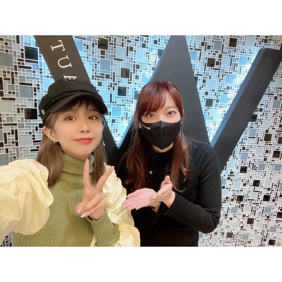 三宿菜々さんのインスタグラム写真 - (三宿菜々Instagram)「Wラッシュリフト（マツパ）してきましたあ🥰 @misaki.weye ありがとう✌🏼 ニットはこないだの色違い @beep_ss です #2枚目フラダンス #Wラッシュリフト #weyebeauty」3月17日 20時07分 - mishuku_nana