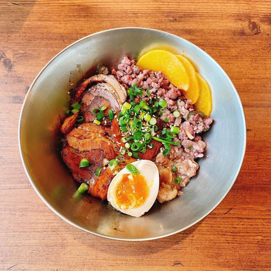 脇田唯さんのインスタグラム写真 - (脇田唯Instagram)「🍖 コワーキングスペースesさん  魯肉飯 自分で作れるようになりたいなー。  美味しかったー🥄  #es」3月17日 20時36分 - post_yui