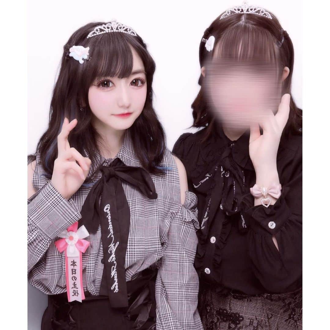 加藤咲希のインスタグラム：「誕生日の日はお友達がお祝いしてくれたのです😸🎶 幸せ❕ . 昔はこんな沢山の人にお祝いしてもらえるとか思ってなかったな〜💭 生きててよかった( ´･ω･`) . . みんなだいすき！ . . . . #加藤咲希 #かとぅ #かとっこ🐱🌸 #ぷりくら #ぷりんと倶楽部 #プリクラ #プリント倶楽部 #誕生日 #量産型コーデ #量産型 #量産型メイク #量産型女子 #地雷女 #地雷メイク #地雷 #地雷系女子 #地雷コーデ #地雷少女 #地雷女子 #地雷系 #キャンスタ #社不じゃない」