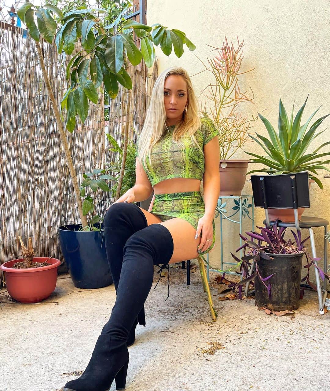 Sydney A Malerのインスタグラム：「🐍 Medusa 🐍」