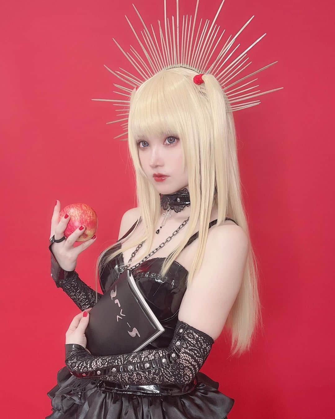 赤木クロのインスタグラム：「DEATH NOTE 弥海砂 #anime #animegirl #animejapan #animeworld #japan #japanesegirl #日本 #サブカル #漫画 #comic #cos #cosplay #cosplayer #cosplaygirl #cosplayers #コスプレ #コスプレイヤー　#deathnote #deathnotecosplay #deathnotecosplayer #misaamane #misaamanecosplay」