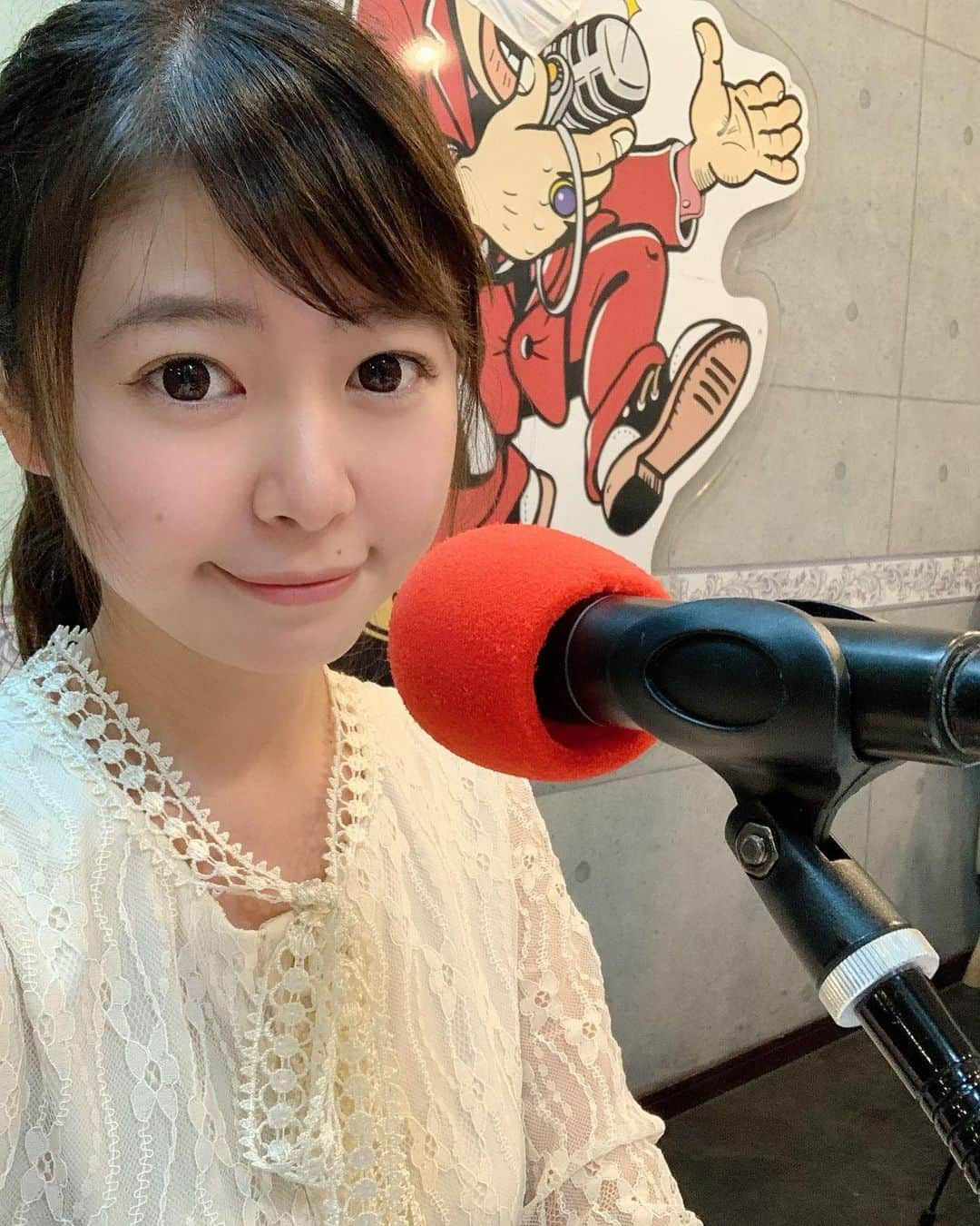 野澤美仁さんのインスタグラム写真 - (野澤美仁Instagram)「毎週金曜日、22時から、レインボータウンFM （88.5MHz ）「ミサトーナイト！！」 ぜひ聴いてください❤️  #ラジオ#レインボータウンfm #fm#radio#金曜日#88.5#japan#おうち時間 #リスラジ #tokyo#ヘアカット#ヘアカラー#美容室#haircut#haircolor #マスク#smile」3月18日 8時30分 - misatonozawa0625