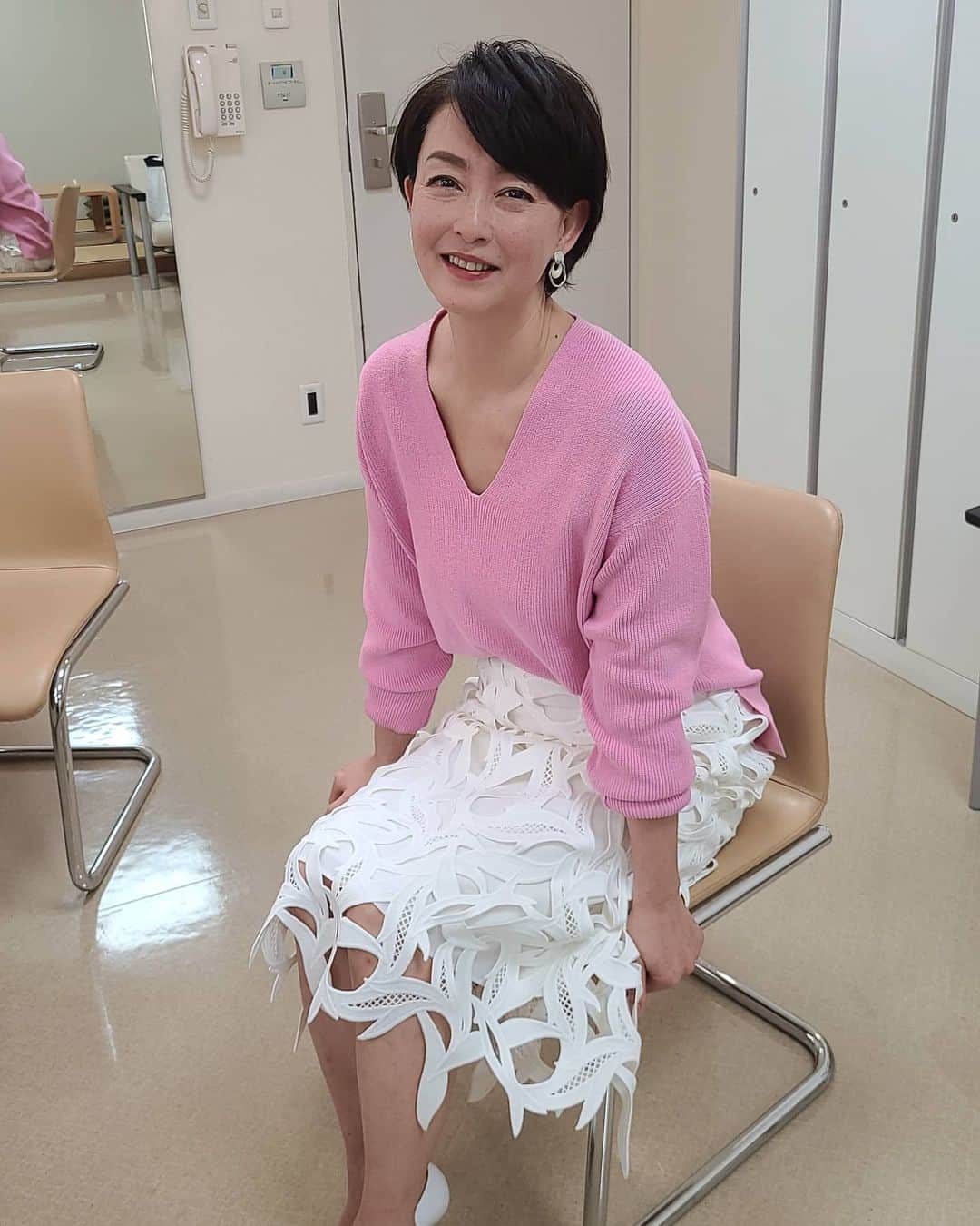 床嶋佳子さんのインスタグラム動画 床嶋佳子instagram おはようございます 本日東京は雲っております 夜には雨になるようです この映像は日曜日に撮影したものです ネモフィラという花です 鳥のさえずりが聞こえますね 曇りだと本当小鳥