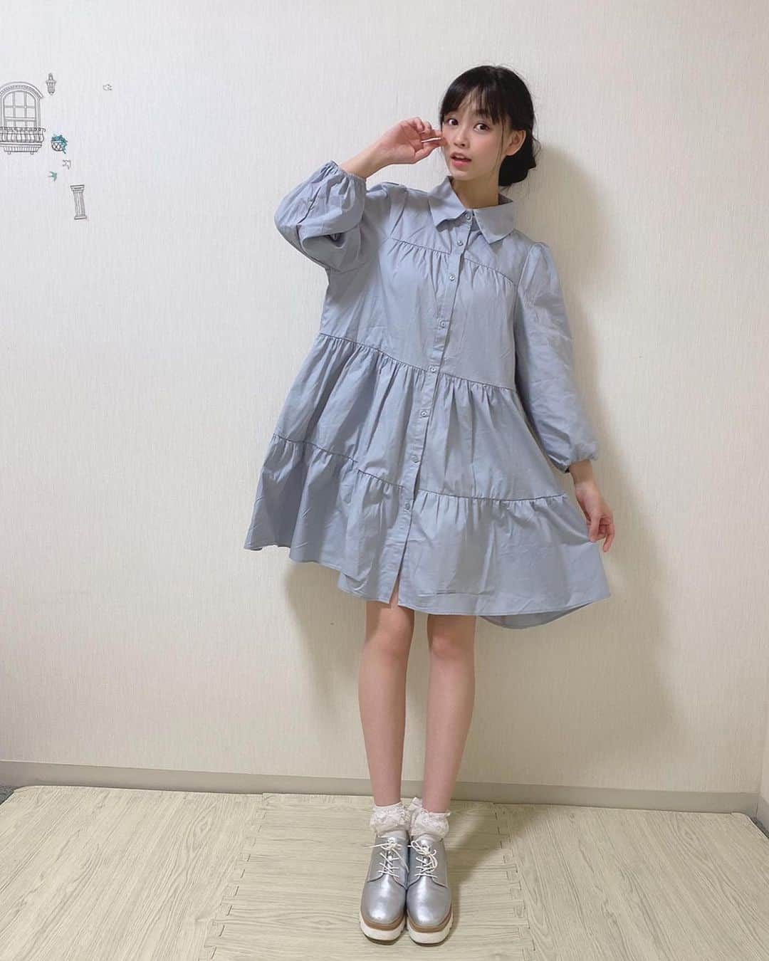 AIRIさんのインスタグラム写真 - (AIRIInstagram)「着回し💙 . .  #PiXMiX #アイドル #idol #偶像 #コーデ #ファッション #大好き #カジュアル #春 #牛 #着回し #バケハ#白 #パンツ #パンツコーデ #水色コーデ #スポーティー #かわいい #kawaii #GRL #ヘアアレンジ #高校生 #code#fashion #jk #fjk #スプリング #followme #casual #wego」3月18日 21時45分 - aylin200442