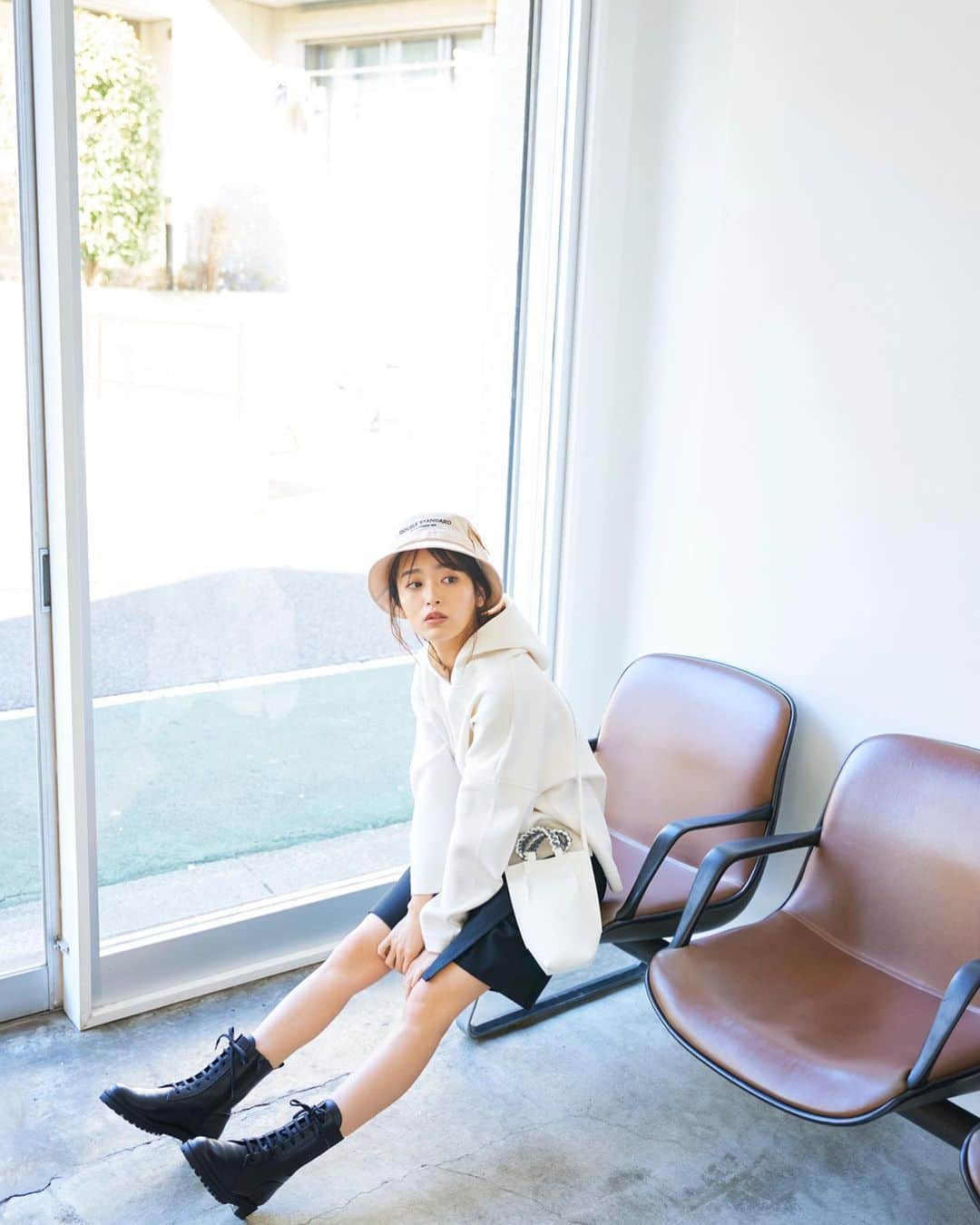 近藤千尋のインスタグラム：「@andgirl_jp  さんで 流行りのワークマン女子コーデ😍♥️ 実用性があっておしゃれができるの ママとしても嬉しいな~✨✨🙋‍♀️  　 #ワークマン女子」