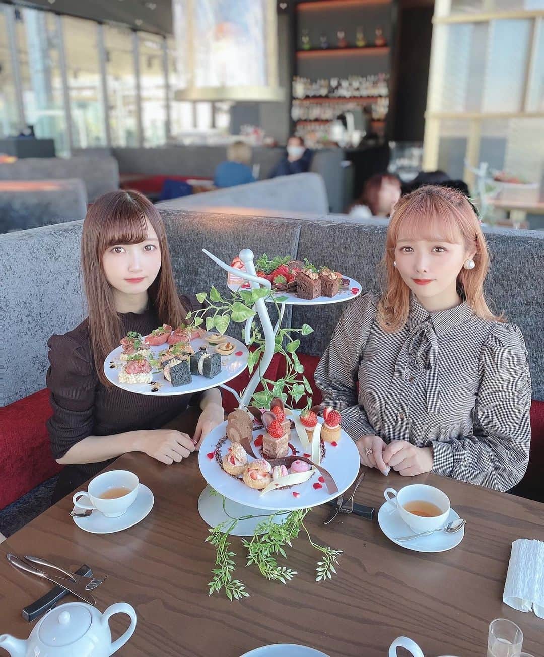 なっちゃんのインスタグラム：「#afternoontea」