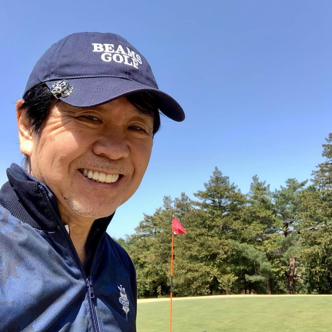 のインスタグラム：「晴れ男参上❣️ BEAMS GOLFスタッフと恒例の川国チャレンジ😊⛳️  #BEAMSGOLF #BEAMS #GOLF #ビームスゴルフ」