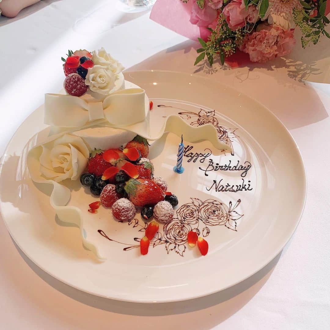 なっちゃんのインスタグラム：「#lefavori #バースデープレート」