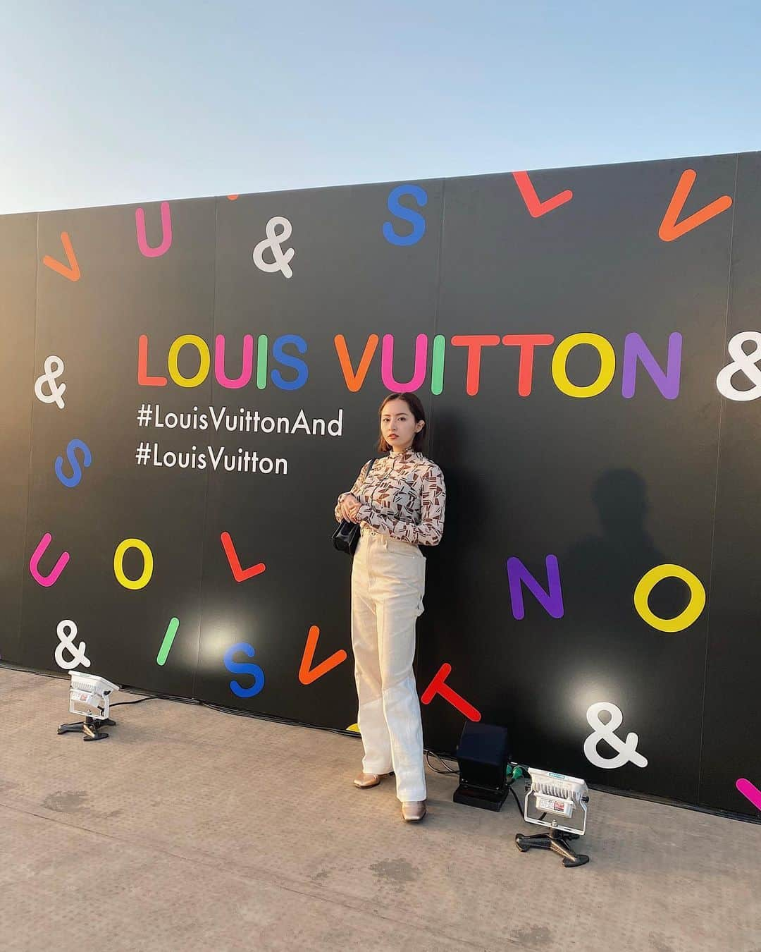 Julia Castroさんのインスタグラム写真 - (Julia CastroInstagram)「LOUIS VUITTON &  素敵な空間でした🖤 #louisvuitton  #louisvuittonand #ルイヴィトン」3月18日 21時08分 - julia.c.0209