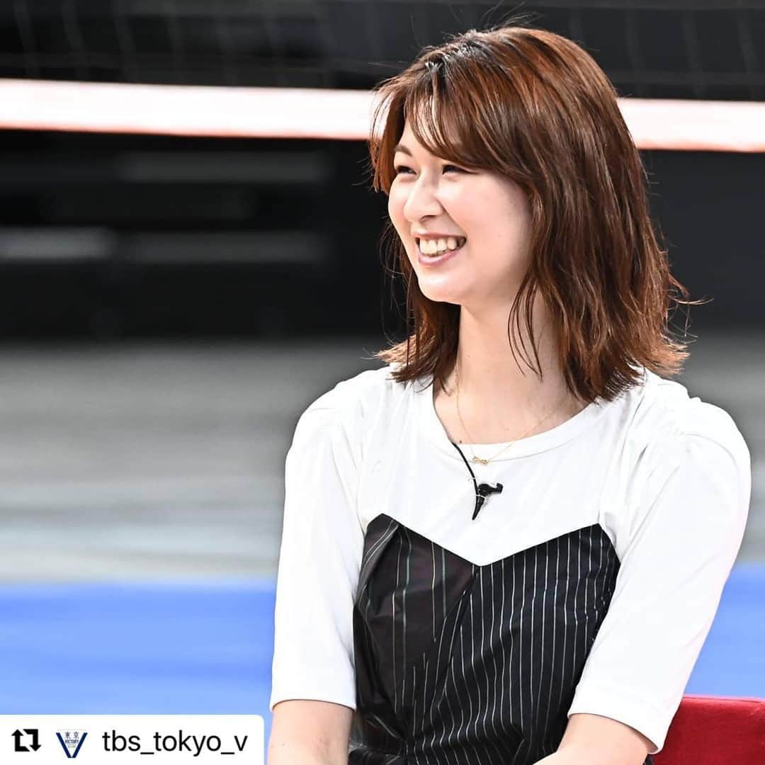 狩野舞子さんのインスタグラム写真 - (狩野舞子Instagram)「・ 本当に全部笑ってる🤣 沙織さんの笑顔はみんなを巻き込む笑顔😆（笑い方） ・ #Repost @tbs_tokyo_v with @make_repost ・・・ . . ／ 放送まであと2日📢📢 #東京VICTORY ＼  今日ご紹介するのは #木村沙織 さん😳💓  収録中、木村さんが、手をたたいて終始笑顔で笑っていてくれたのがすごい嬉しかったです😚✨ 皆さんにもおすそわけ🎵🎵  Memo📋 🐩現在は旦那さんと飲食店を経営🍖 🐫史上初 五輪４大会連続出場 🐣女子バレー界の大エース 🐑YouTuberの一面も🎵    #volleyball #バレーボール #女バレ」3月18日 21時04分 - kanochan715