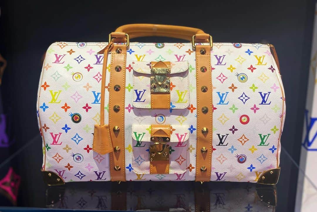 桜田通さんのインスタグラム写真 - (桜田通Instagram)「『LOUIS VUITTON &』  見渡す限りLOUIS VUITTONの歴史が溢れていて、知っているコレクションから知らなかったものまで、コラボレーションには錚々たる名前ばかり連なっていて…全てが圧倒的でした。 すごく刺激的な空間なので、ご興味ある方は是非✨  @louisvuitton #LouisVuittonAnd #LouisVuitton」3月18日 21時09分 - dorisakurada