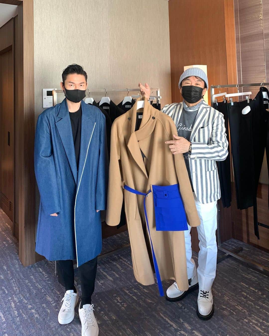 のインスタグラム：「プロデューサーの佐藤みかちゃんに誘われて、PR01の展示会へ…。 セルリアンの部屋を使った小ぶりなイベントだったけど、光ルミアイデアが沢山ありました！😊✨✨✨ #PR01 #展示会 #セルリアン #sdgs」