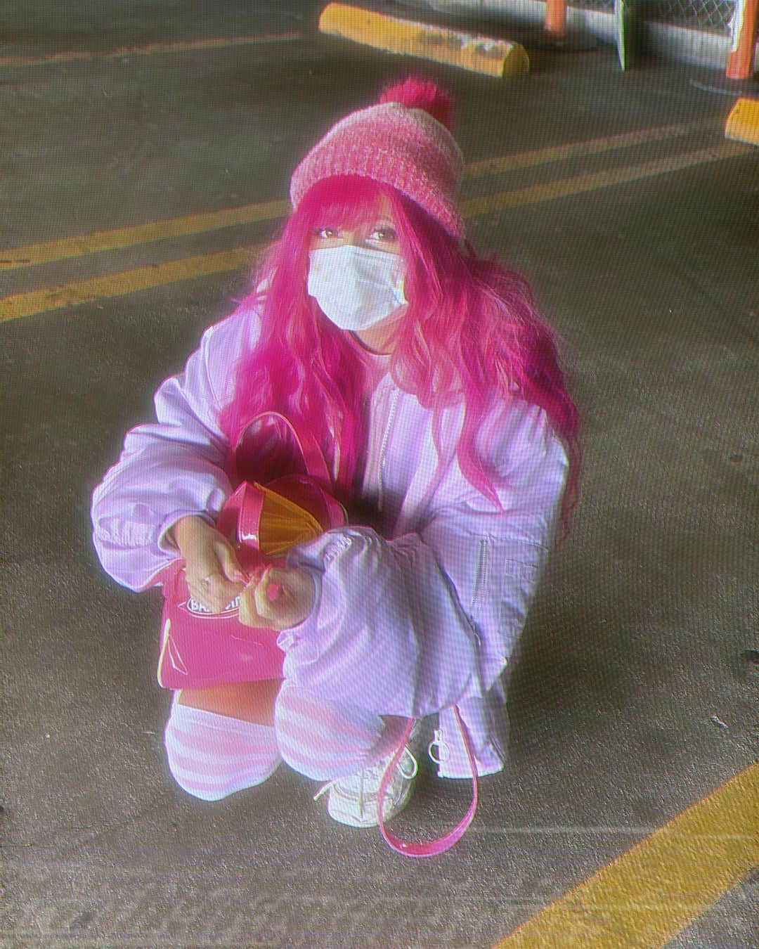 ナタリアなっちゃんさんのインスタグラム写真 - (ナタリアなっちゃんInstagram)「I’m so honored to have Hard Candy up on @trashgang ‘s YouTube channel 💖💖💖 I’ve been inspired by so many artists on their channel over the years and I’m so happy to have my music up there too🥺  Go check the link in my story for the full AMV!  . #trashgang #undergroundhiphop #phonk #gyaru #gaijingyaru #femalerapper #animerap #bubblegumtrap #kawaiiaesthetic #bubblegumgang」3月19日 2時51分 - itspinkii