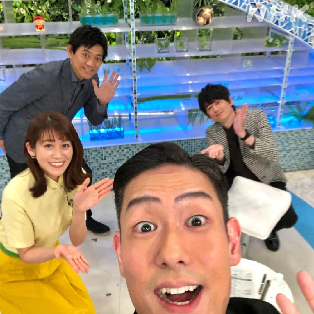 あさイチさんのインスタグラム写真 - (あさイチInstagram)「中川です。  今朝のゲストは、中村勘九郎さんでした。  朝ドラの「おちょやん」を かかさずご覧になっているという勘九郎さん。  今朝も本番前、あさイチのスタジオで、 「え！」「そっかぁ～」などとつぶやき ご覧になっていましたが、まさか、 涙を流したまま本番に突入するとは…！  放送中は、息子の勘太郎さんと長三郎さんが VTRでサプライズ登場するとパッと表情が明るくなり、 うれしそうに見守っている姿が印象的でした。  番組終了後は、すぐに歌舞伎座での公演に 向かわれました。歌舞伎への情熱と、 まっすぐでおちゃめなお人柄がとても素敵でした！  「ソーセージの卵とじ丼」 今度私もつくってみようかな？😂  #中村勘九郎 さん #いだてん #🏃‍♂️ #おーわん #にほんごであそぼ #ソク見得 #欅 #けやき #🌸 #おひさま #博多華丸大吉  #中川安奈 アナ #nhk #あさイチ #8時15分から」3月19日 15時50分 - nhk_asaichi