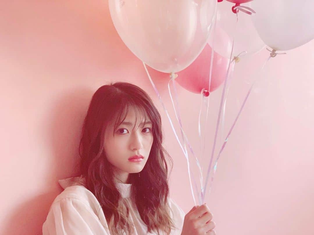 若月佑美さんのインスタグラム写真 - (若月佑美Instagram)「. #balloon  #pink  #履きなれない靴を履き潰すまで  . #若月佑美」3月19日 11時49分 - yumi_wakatsuki_official
