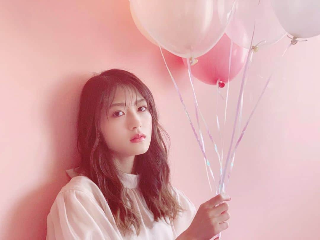 若月佑美さんのインスタグラム写真 - (若月佑美Instagram)「. #balloon  #pink  #履きなれない靴を履き潰すまで  . #若月佑美」3月19日 11時49分 - yumi_wakatsuki_official