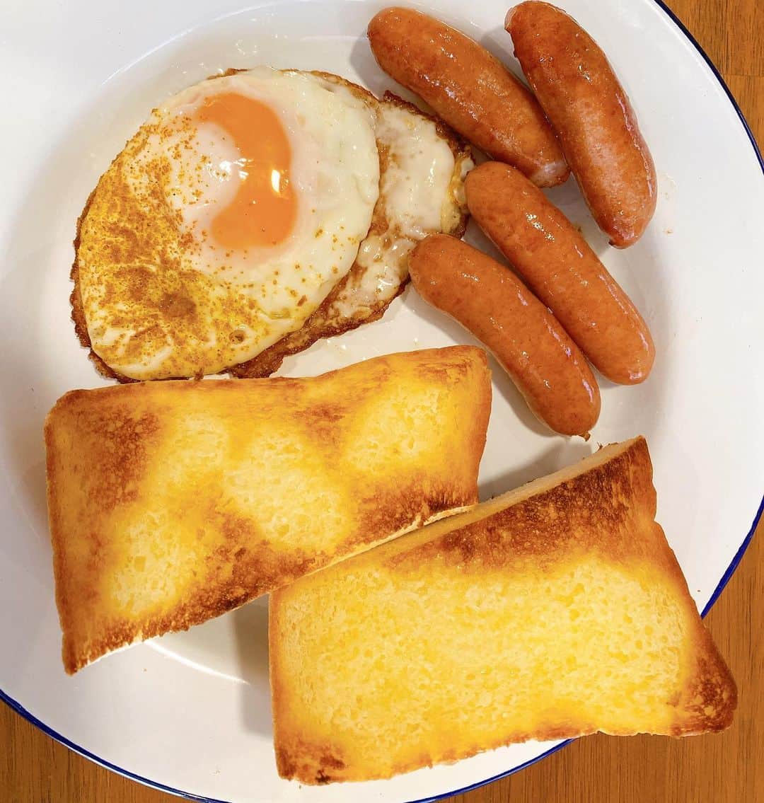 のインスタグラム：「朝飯」