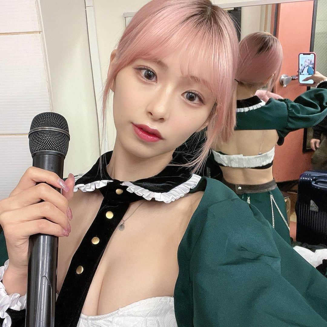 川崎ひかるさんのインスタグラム写真 - (川崎ひかるInstagram)「ライブ直前まで自撮りすな🥵」3月19日 14時48分 - hikaru._.1206