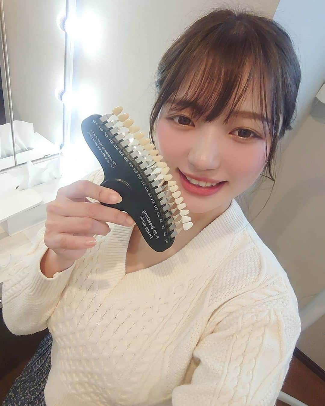 のインスタグラム：「@platinum_beauty_ginza でセルフホワイトニングを受けてきました♡ねぎちゃんからめちゃ白くなるよ！って聞いてて、やってみたら本当にめちゃ白くなってビックリ！！また行く🥰❤ ﻿. 新宿西口店、銀座店はチケット併用可能です！ @platinum_beauty_ginza @platinum_beauty_shinjuku . #ホワイトニング銀座 #ホワイトニング新宿」