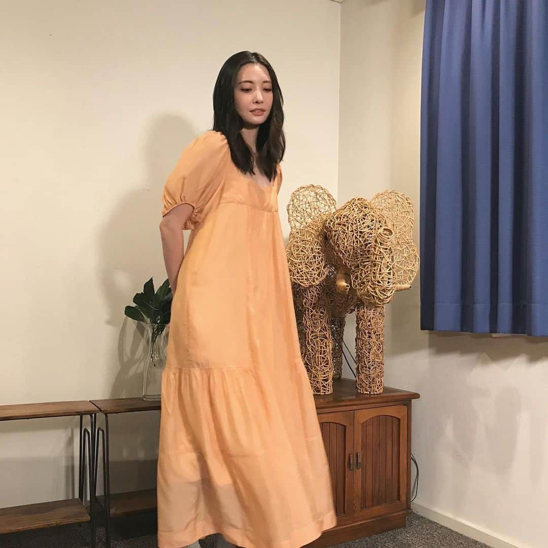 のインスタグラム：「ジョシとドラゴン🐉💗🦩🍊」