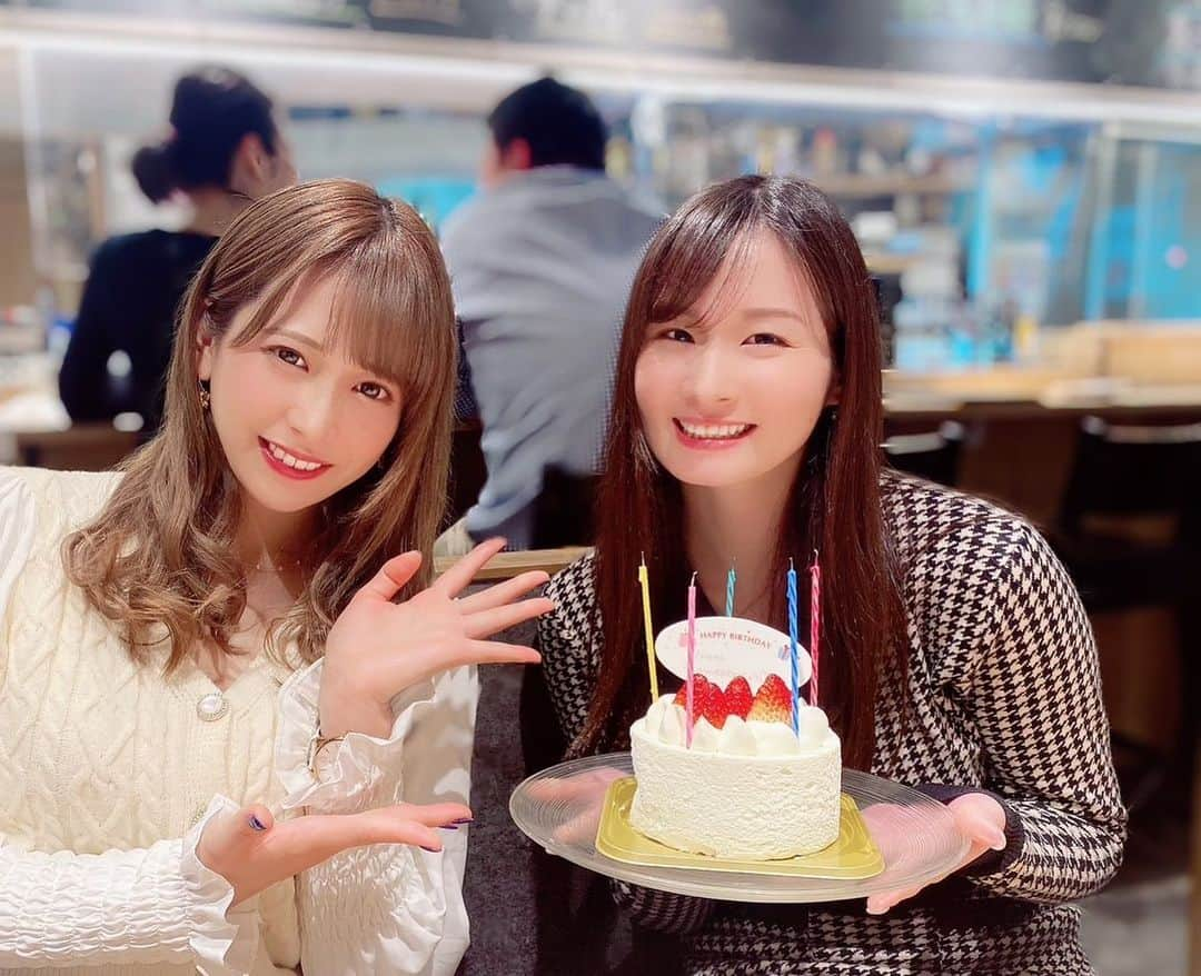 清瀬汐希さんのインスタグラム写真 - (清瀬汐希Instagram)「. . だーーーいすきなりんちゃんが お誕生日お祝いしてくださいました😢❤️✨  メッセージもいただいたのに。。 焼肉連れてってくださって ケーキやプレゼントまで 用意してくださいました‼︎✨  いつも心優しいりんちゃんに こんなにお祝いしてもらえて 清瀬は幸せ者です〜😭😭  たくさんお話もできて楽しかった！ またご飯行ったりご一緒させてください☺️ . . .  -------------------------------- 〈イベントスケジュール〉 . ♧ 3月20日(土) Can-on!ライブ ♧ 3月20日(土) sherbetライブ ♧ 3月21日(日) サマラン大撮影会 ♧ 3月23日(火) sherbet定期トーク配信 ♧ 3月27日(土) RISE147計量(配信) ♧ 3月27日(土) Can-on!ライブ ♧ 3月28日(日)  RISE147 ♧ 3月30日(火) sherbet定期トーク配信 . -------------------------------- 〈きよちゃん情報〉 ♡デジタル写真集『いちばん星みつけた』発売中！ ♡清瀬の公式YouTubeチャンネル 　『清瀬とこの夜』ができました！ 　チャンネル登録よろしくお願いします ❁ ♡2月からsherbetの派生ユニット〈Can-on!〉 としても活動していきます！Twitterとshowroom をやってます！応援よろしくお願いします☺︎！ -------------------------------- 〈SNS〉 ❤︎ Twitter  ❤︎Instagram ❤︎ YouTube 「清瀬とこの夜」 ❤︎Tiktok ❤︎ 17ライブ -------------------------------- . . #桜りん #ラウンドガール #rise  #清瀬汐希 #sherbet #canon #インスタグラビア #グラビア #グラドル #奇跡の美神ディテール #follow #followｍe #likeforlikes #gravure #ootd #japanesegirl #instagravure #instagood #扎心了 #东京 #tokyo #萌 #粉我 #좋아요환영 #赞 #偶像」3月19日 21時56分 - yuki_kiyose_