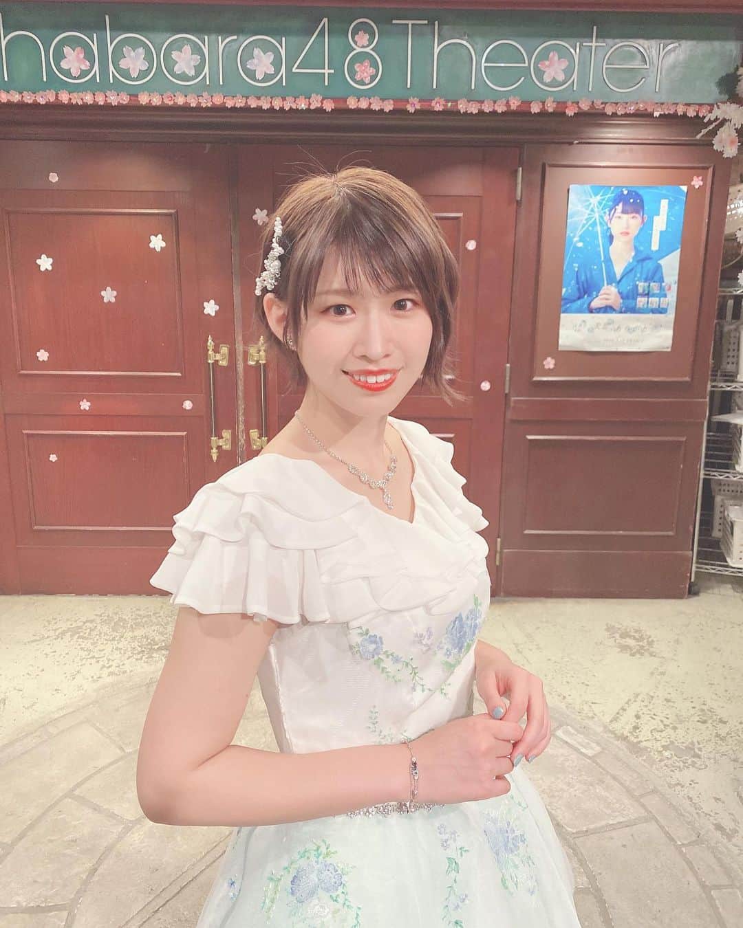 佐藤朱のインスタグラム：「卒業イベント、 改めてありがとうございました！ この時間がずっと続いてほしいなぁって思うくらい、本当に幸せな時間でした。 ファンの皆さん、メンバーのみんな、スタッフの皆さん、一緒に作り上げてくださった全ての方に感謝です😢✨  残りの活動期間もよろしくお願いします😌」
