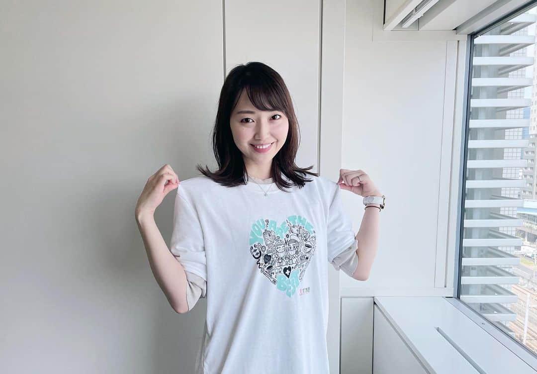 西川あやののインスタグラム：「文化放送✖︎Gigi株式会社 YOU ARE THE BEST 〜 医療従事者・飲食店ありがとう プロジェクト〜  2021年3月1日〜2021年7月31日  東京都・千葉県・神奈川県・埼玉県にて、登録医療機関を対象に開催しております🏥💐  1都3県内にある飲食店にて利用可能な「電子チケット」を、医療従事者を応援する方からの寄付金と、スポンサー企業からの支援金とで購入いたします。 それらの電子チケットを、本プロジェクトに登録させて頂いた医療機関にてご利用いただけるようアプリにおいて配布いたします。  イラストレーターのチョコムーさんによる医療従事者の皆様への感謝が詰まった可愛らしいデザインの〝YOU ARE THE BEST プロジェクト チャリティーTシャツ〟販売されております✨  服から服をつくるサーキュラー・エコノミーを実現するブランド「BRING」製のTシャツです♡  ユニセックスでXS〜XXL展開となっており、他にエコバッグなどもございます🛍  #ユアベス  #医療従事者・飲食店ありがとう #Gigi株式会社 #文化放送 #Chocomoo さん #BRING  #YOU ARE THE BEST #SDGsVoice   こちらからご寄付・グッズの購入して頂けます⤵︎ youarethebest.stores.jp」