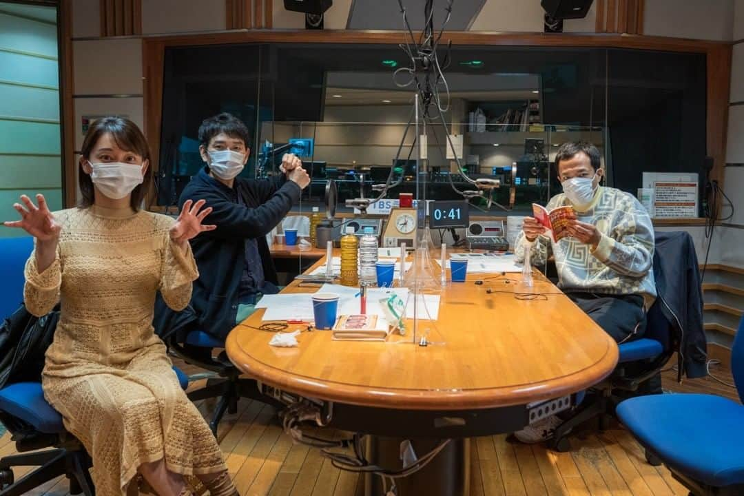 TBSラジオ「ナイツのちゃきちゃき大放送」さんのインスタグラム写真 - (TBSラジオ「ナイツのちゃきちゃき大放送」Instagram)「今日のちゃきちゃきもお楽しみに！ ゲストは野球解説者 #森本稀哲 さん！ #chaki954  #ナイツ  #tbsラジオ  #tbsradio  #土曜ワイド  #ちゃきちゃき大放送  #放送の風景  #漫才  #tbsアナウンサー」3月20日 8時42分 - knights_chakichaki