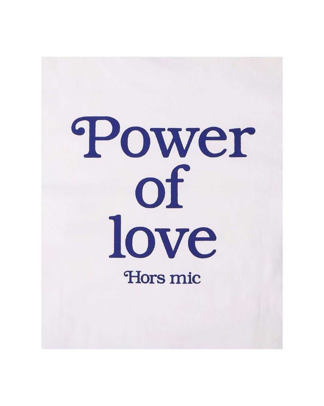 田中里奈さんのインスタグラム写真 - (田中里奈Instagram)「/// コラボのお知らせ //// このたび、売上の一部を保護猫団体に寄付するアパレルHORSMIC（@hors_mic )さんとのコラボ企画でロンTを作らせてもらいました♥  〝Power of love〟（愛の力）というメッセージが胸元と背中に入ったシンプルなロンT。 このお話をもらった時に、自分の中でメッセージを入れるならこれしかない！と思ったの。 実は、我が家の愛犬は、HORSMICを主催するサイサイのひなちゃん @hinaofficial0313 に縁をつないでもらった保護犬。愛を知らないはずの命に、私はたくさんの愛を教えてもらいました。  だからこの企画を通して、1匹でも1人でも多くの命に愛を届けられたらいいな、という気持ち♥ そして今回の私の売上は、全てHORMICさんに寄付させてもらいます。  こちらは完全予約販売で、3月25日までの受注です。 サイズ展開は1,2,3の表記がM,L,XLって感じで、男女共に着てもらえるユニセックスなサイズ感。 （私の着用サイズは2のLサイズです。参考までに。） シンプルでかなーり使い勝手の良いロンTなので、 是非チェックしてみてください✨  ----- ・HMT-08 カラー  WHITE  サイズ展開 1,2,3（M,L,XL。） ¥7,000- 予約期間:2021/3/19 18:00〜3/25 23:59  #horsmic #保護猫  #ねこのいる生活 #田中里奈 #田中里奈コラボ」3月20日 19時58分 - tanakaofficial