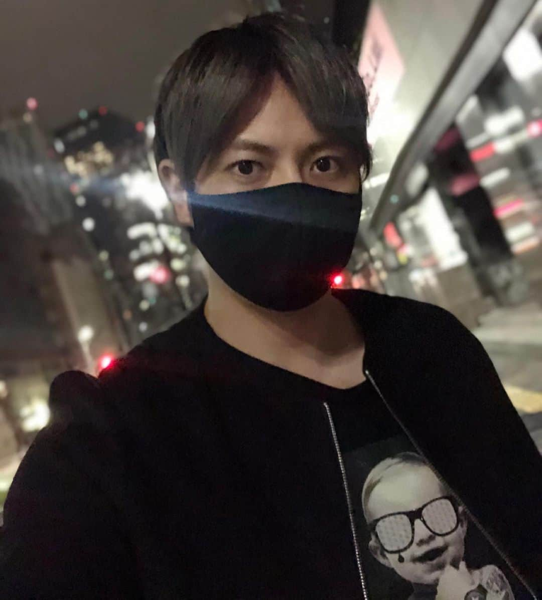 加藤慶祐さんのインスタグラム写真 - (加藤慶祐Instagram)「来月から新しくスタッフが5人ほど 入ってくる予定だから、準備しないといけないな❗️ 仕事やる気があるのは当たり前 頑張るのも当たり前 求めるのは【評価したくなる人】 そんな人材になってほしいな オレも頑張る❗️ . #ビジネス#人材#会社#スタッフ #事業#マネージメント #ファッション#ブランド#物販 #東京#渋谷 #オシャレ#オシャレさんと繋がりたい #アパレル#企画#セレクトショップ #飲食#飲食事業#シャンパン#ラーメン #美容#美意識#ホワイトニング#セルフホワイトニング #脱毛#美容関係 #美容好きな人と繋がりたい #ファッション好きな人と繋がりたい #モデルさんと繋がりたい」3月20日 14時41分 - katokeisuke_official