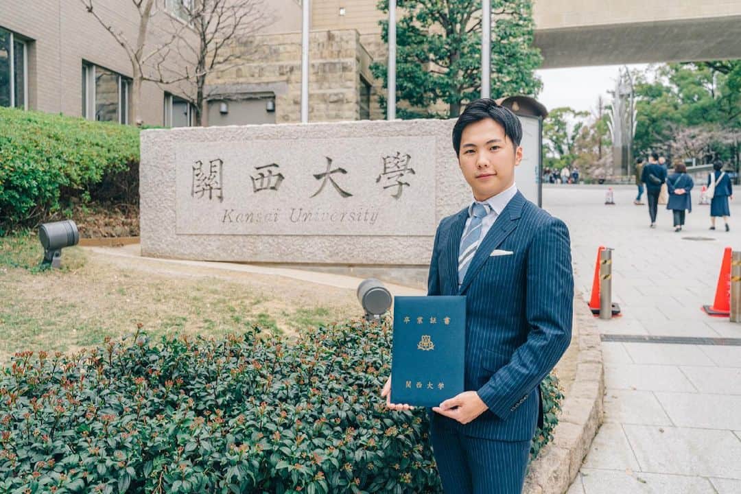 本田太一のインスタグラム：「2021.03.19  関西大学経済学部を卒業しました。  関西大学中等部に入学してから10年間、 文武両道を目標に掲げ続けて来ましたが、  卒業に際し、学部成績優秀者として 表彰して頂くことも出来、良い学生生活でした。  中等部時代から大学時代まで、 関わってくれたみんなありがとう！」