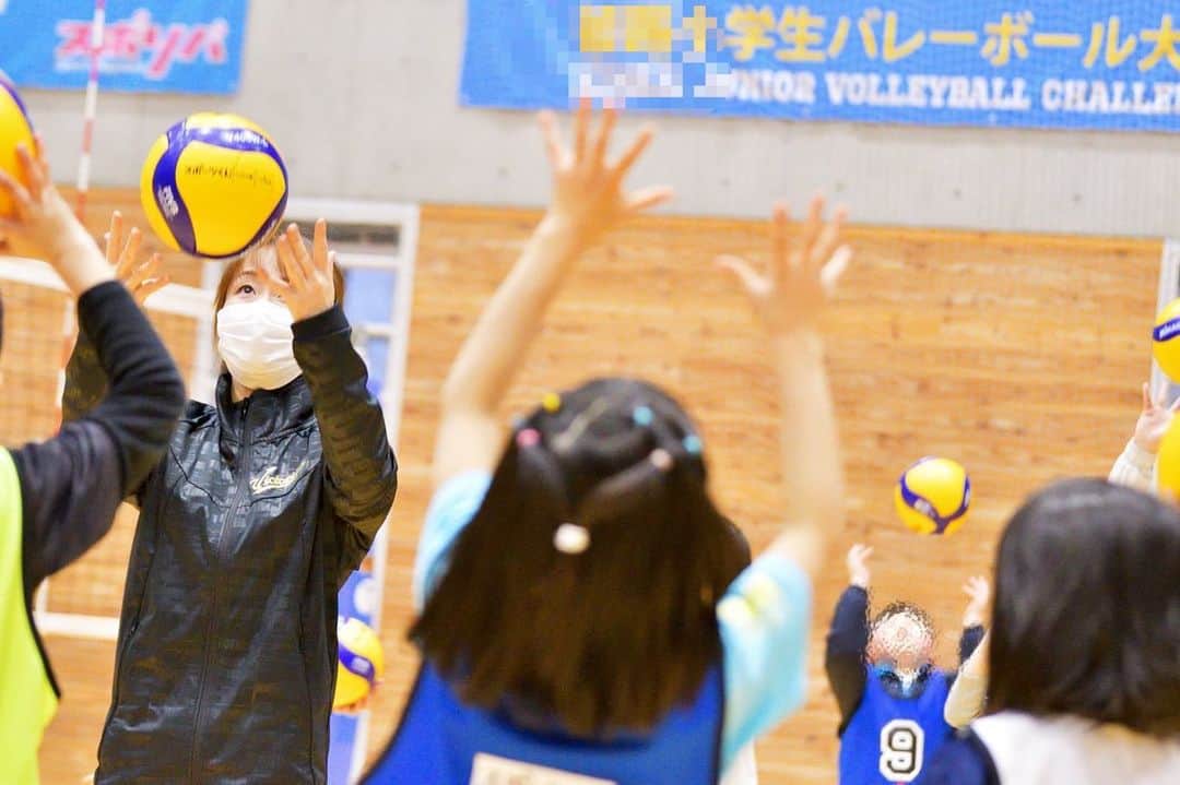 佐野優子のインスタグラム：「. バレーボールのイベントができる事に感謝です✨ . 関係者の皆さんありがとう🙏🏻 . #バレーボール教室  #リモート教室 #ヴィクトリーナドリームス  #バレーボールノート」