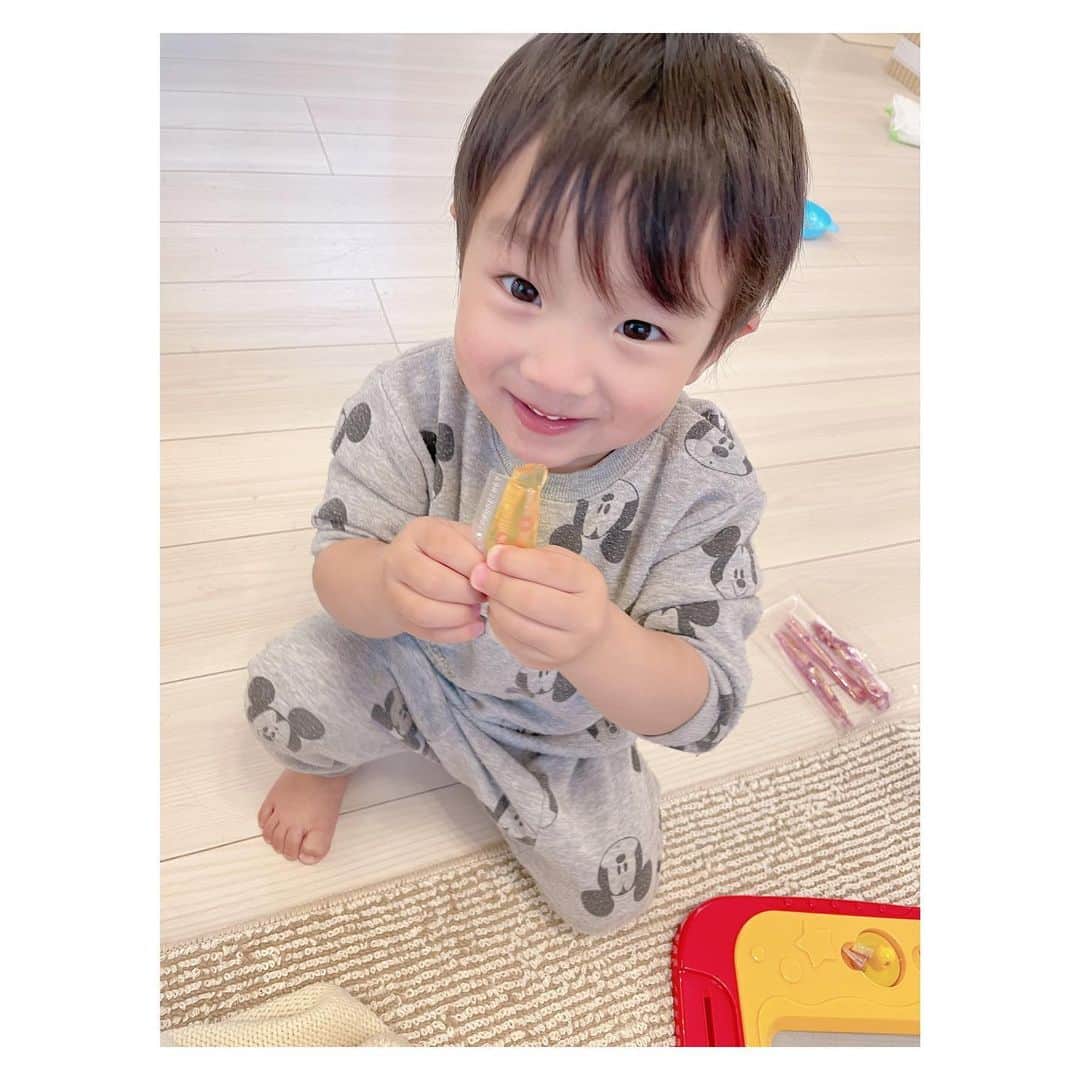 辻希美さんのインスタグラム写真 - (辻希美Instagram)「世界一可愛いゼリーの食べ方☺️💕  👉swipeしてね❤️  #二歳三ヶ月」3月20日 17時22分 - tsujinozomi_official