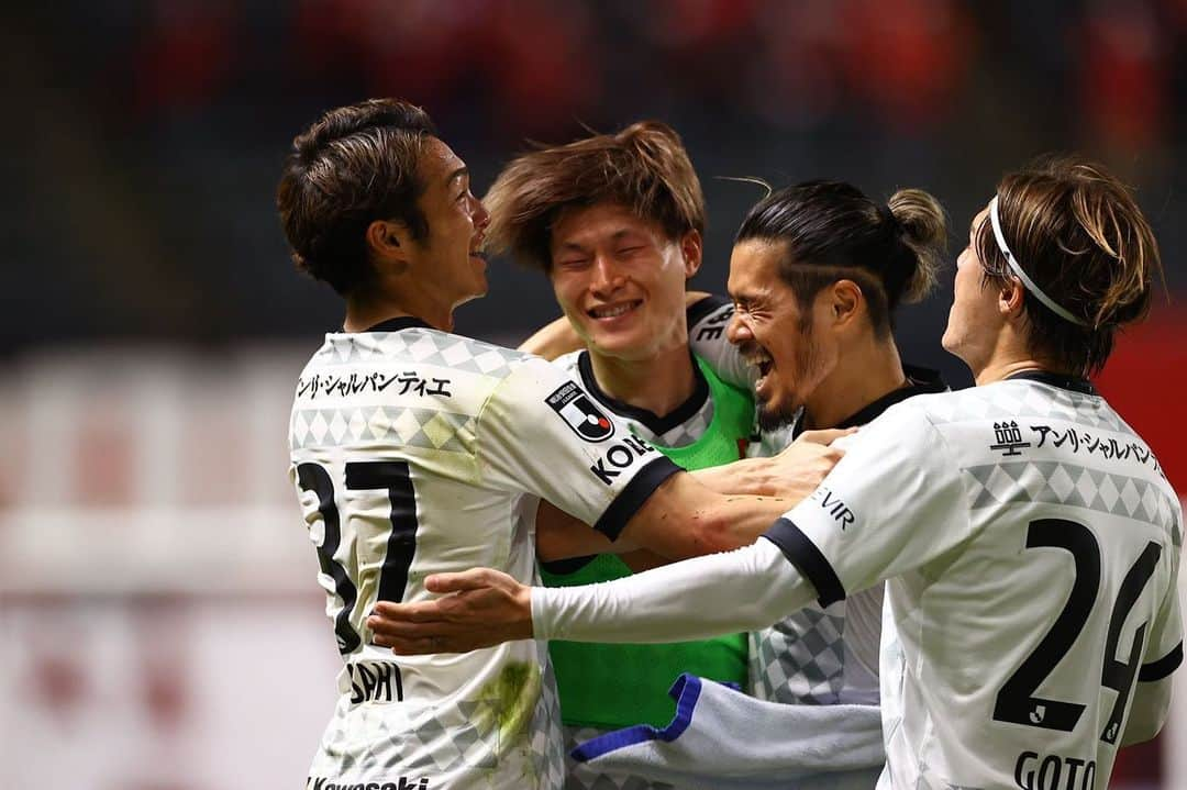 アンドレス・イニエスタさんのインスタグラム写真 - (アンドレス・イニエスタInstagram)「Qué tres puntazos!!!! Grande equipo!!! Vamos @visselkobe!!! 🙌🏻🙌🏻🙌🏻   勝点3点！！良くやった！！ バモス、ヴィッセル！🙌🏻🙌🏻」3月20日 18時46分 - andresiniesta8